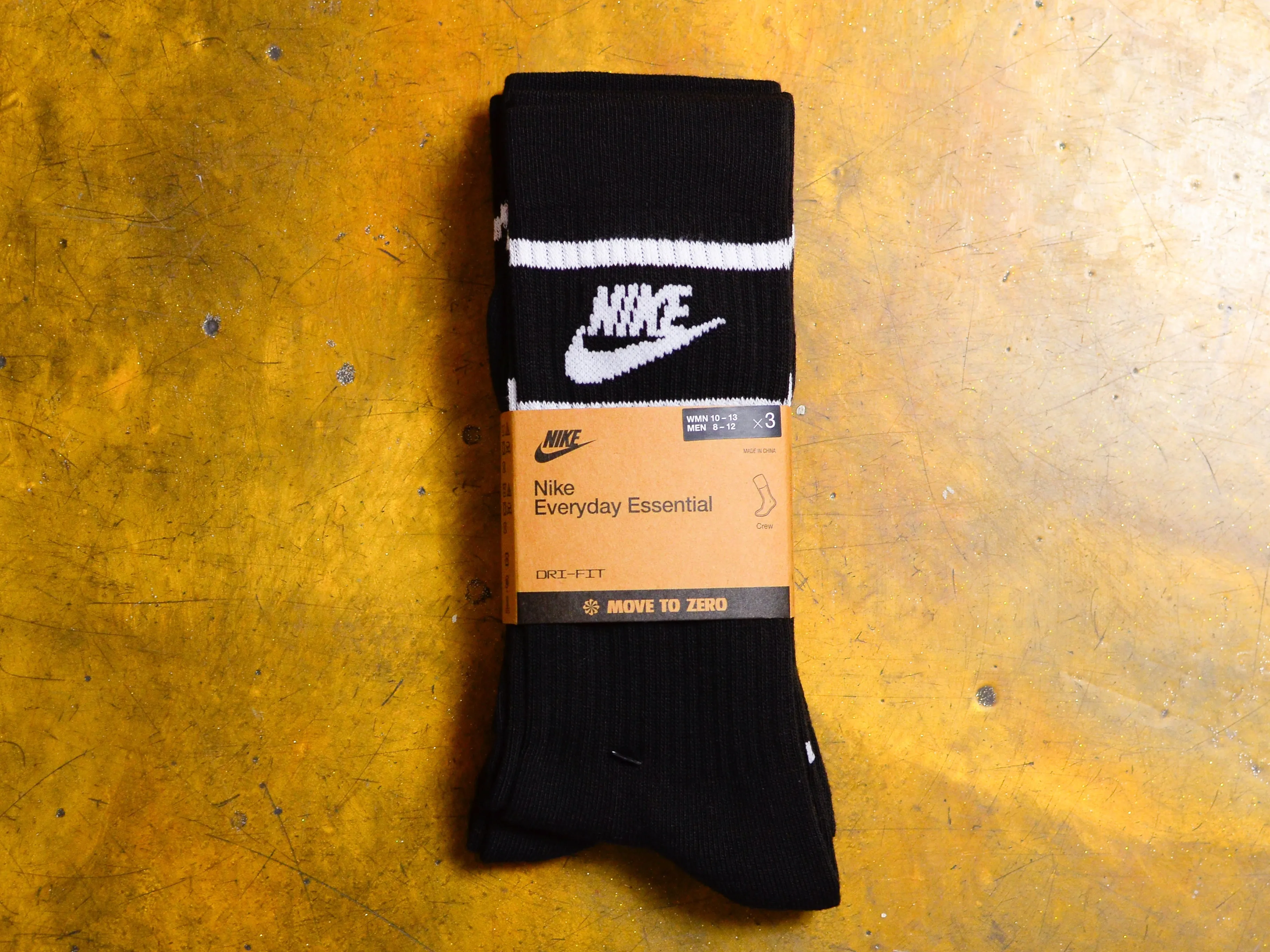 Nike Sportswear Everyday Essential Socks 3pk - Black / White