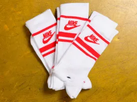 Nike Sportswear Everyday Essential Socks 3pk - White / Red