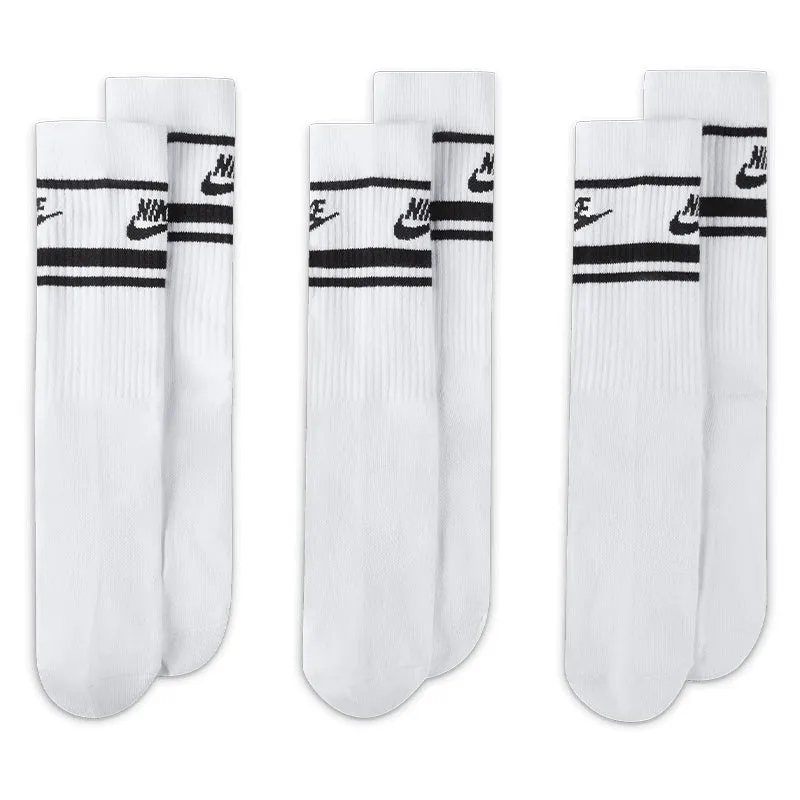 Nike Unisex Sportswear Everyday Essential Crew Socks (3 Pairs)