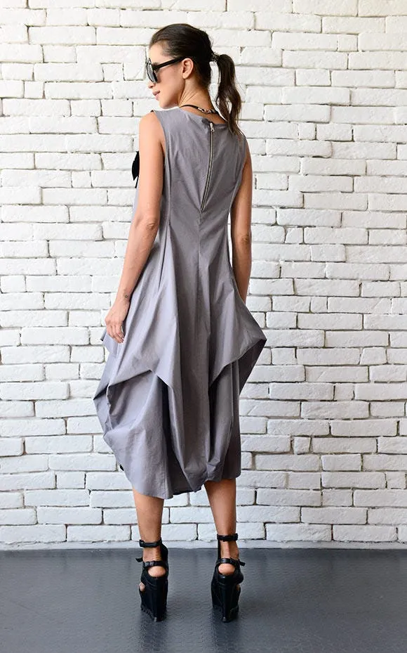 Sleeveless Gray Dress With Drappings